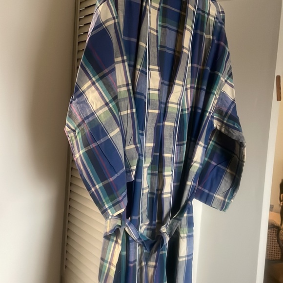 Men’s Robe - Picture 2 of 4